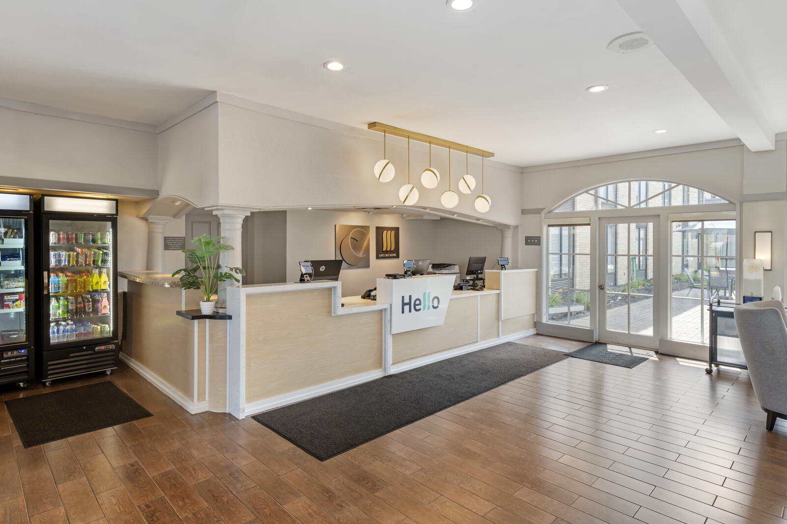 Front desk and lobby, Comfort Inn Bloomington
