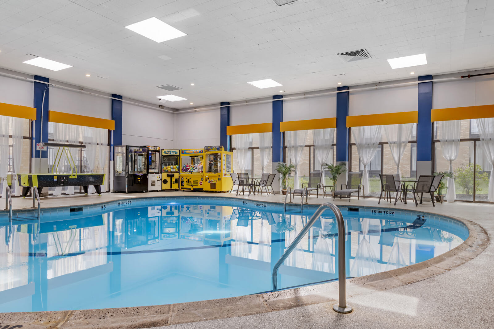 Indoor heated pool, Comfort Inn Bloomington MN